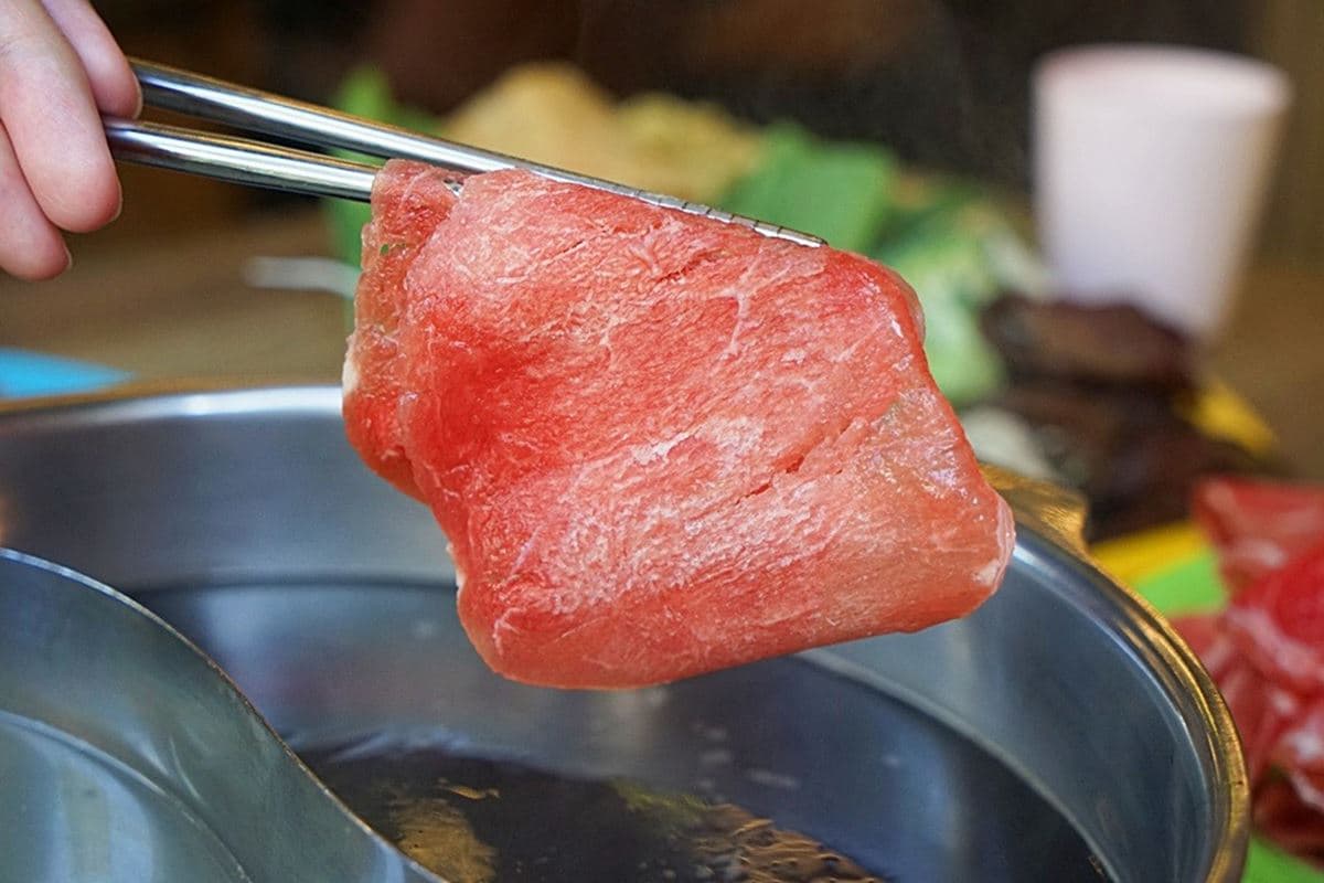 挑戰全台最便宜!270元「火鍋吃到飽」免收服務費,爽嗑50種食材快手刀訂位 挑戰全台最便宜!270元「火鍋吃到飽」免收服務費,爽嗑50種食材快手刀訂位