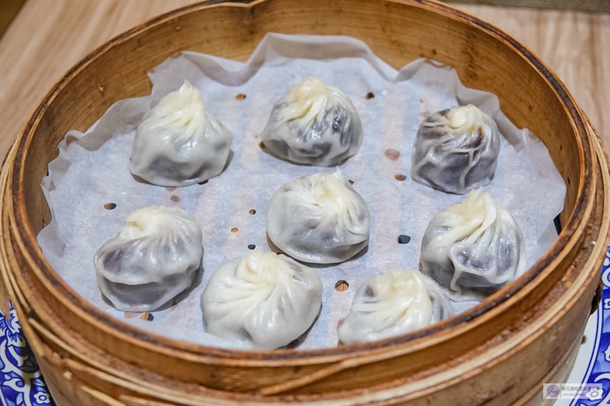 號稱「桃園小鼎泰豐」!大分量排骨炒飯CP值超高,Q彈爆汁燒賣包整隻蝦 號稱「桃園小鼎泰豐」!大分量排骨炒飯CP值超高,Q彈爆汁燒賣包整隻蝦