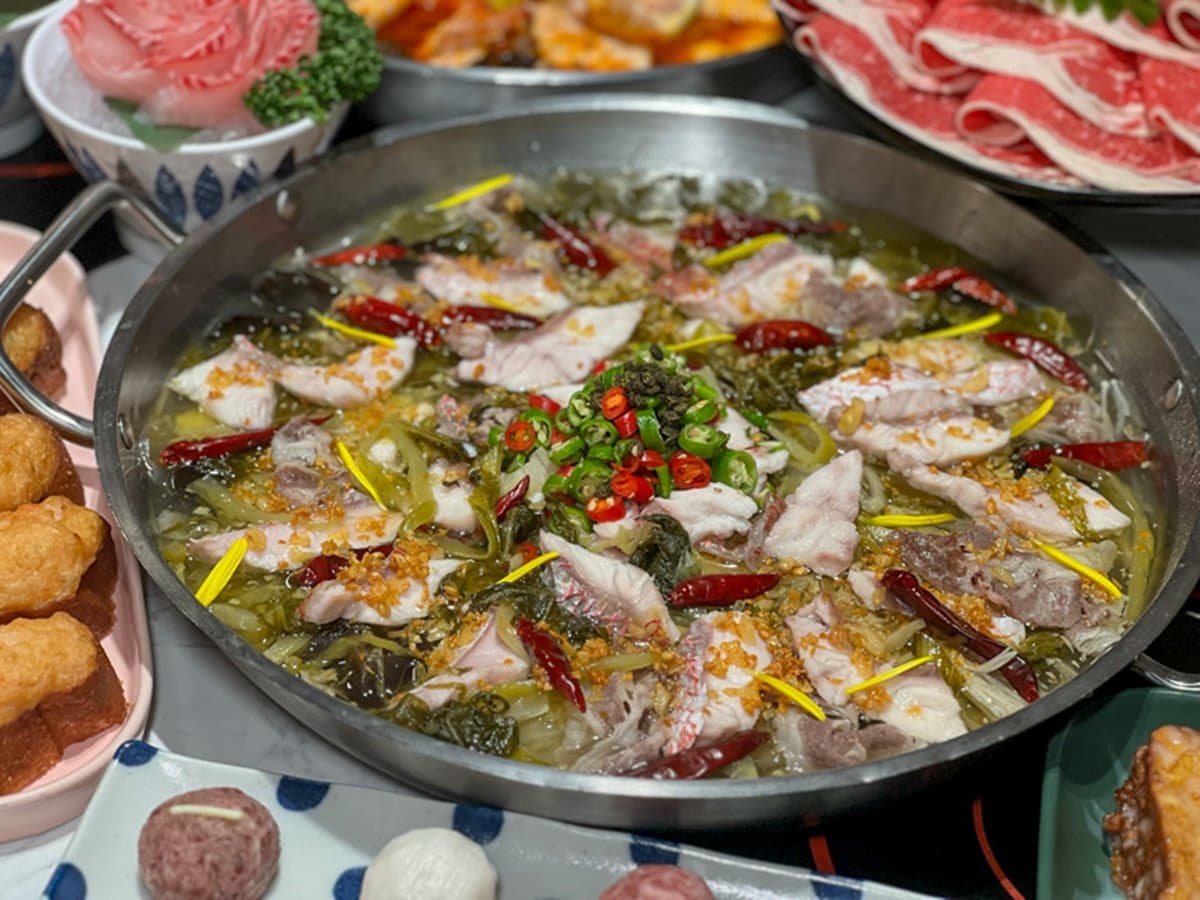 台南也有酸菜魚!吃鍋免費贈夢幻草莓冰,加碼肉品買一送一、壽星送玫瑰肉 台南也有酸菜魚!吃鍋免費贈夢幻草莓冰,加碼肉品買一送一、壽星送玫瑰肉