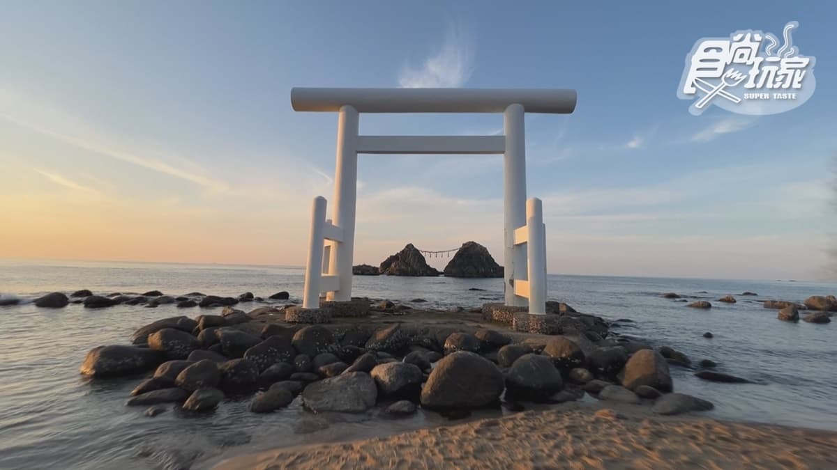 櫻井二見浦 夫婦岩 img