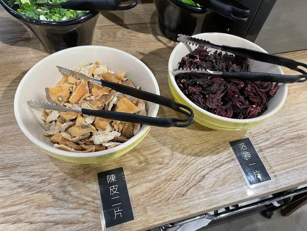寒冬1人也能嗑!桃園「4.9星麻辣鍋」288元就能吃,香辣滷肉飯內行必點 寒冬1人也能嗑!桃園「4.9星麻辣鍋」288元就能吃,香辣滷肉飯內行必點