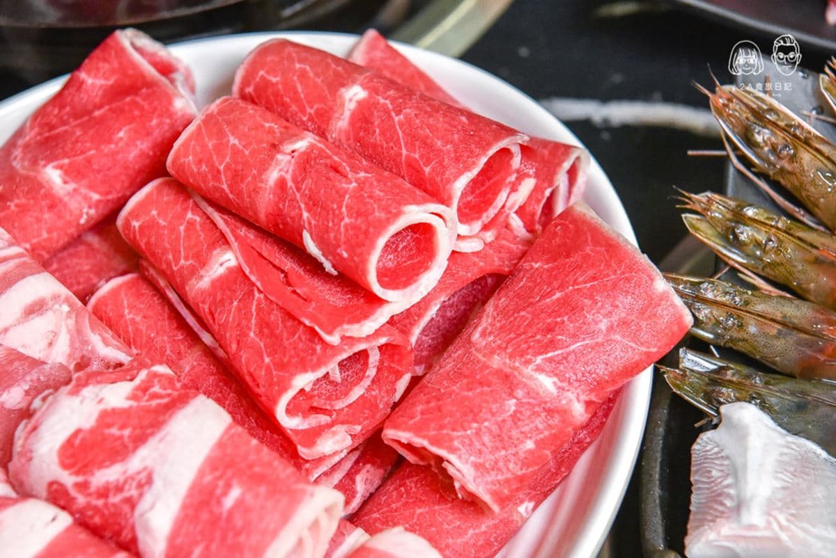 369元7種肉任你吃!蘆洲石頭火鍋好評近5星,加碼送「牛五花蛋糕」肉控快衝 369元7種肉任你吃!蘆洲石頭火鍋好評近5星,加碼送「牛五花蛋糕」肉控快衝
