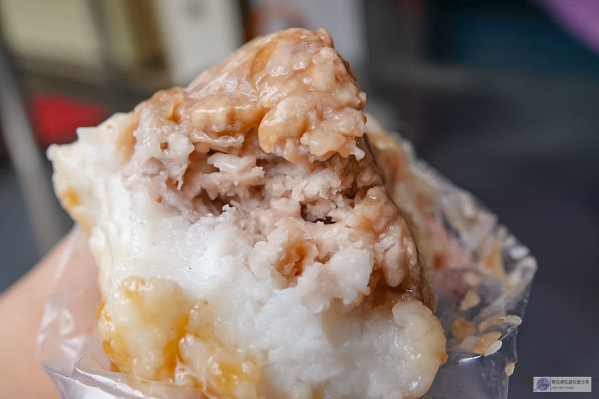 60年老店開門就排爆!彰化限定「芋蔥」芋頭控必吃,加肉粽只要55元老饕最愛 60年老店開門就排爆!彰化限定「芋蔥」芋頭控必吃,加肉粽只要55元老饕最愛