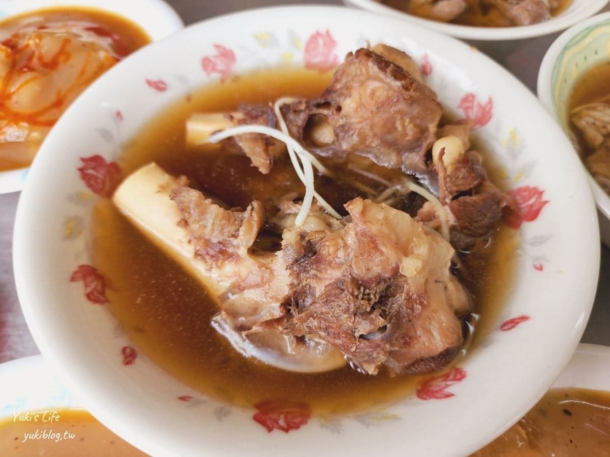 只要75元吸爆羊大骨!「88年羊肉湯老店」好評破千則,搭炸肉圓百元吃超飽 只要75元吸爆羊大骨!「88年羊肉湯老店」好評破千則,搭炸肉圓百元吃超飽
