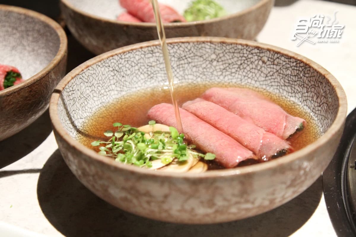 在「洞穴」吃燒肉、聚餐神物「1公尺披薩」!2023迎新年8家話題新菜單 在「洞穴」吃燒肉、聚餐神物「1公尺披薩」!2023迎新年8家話題新菜單