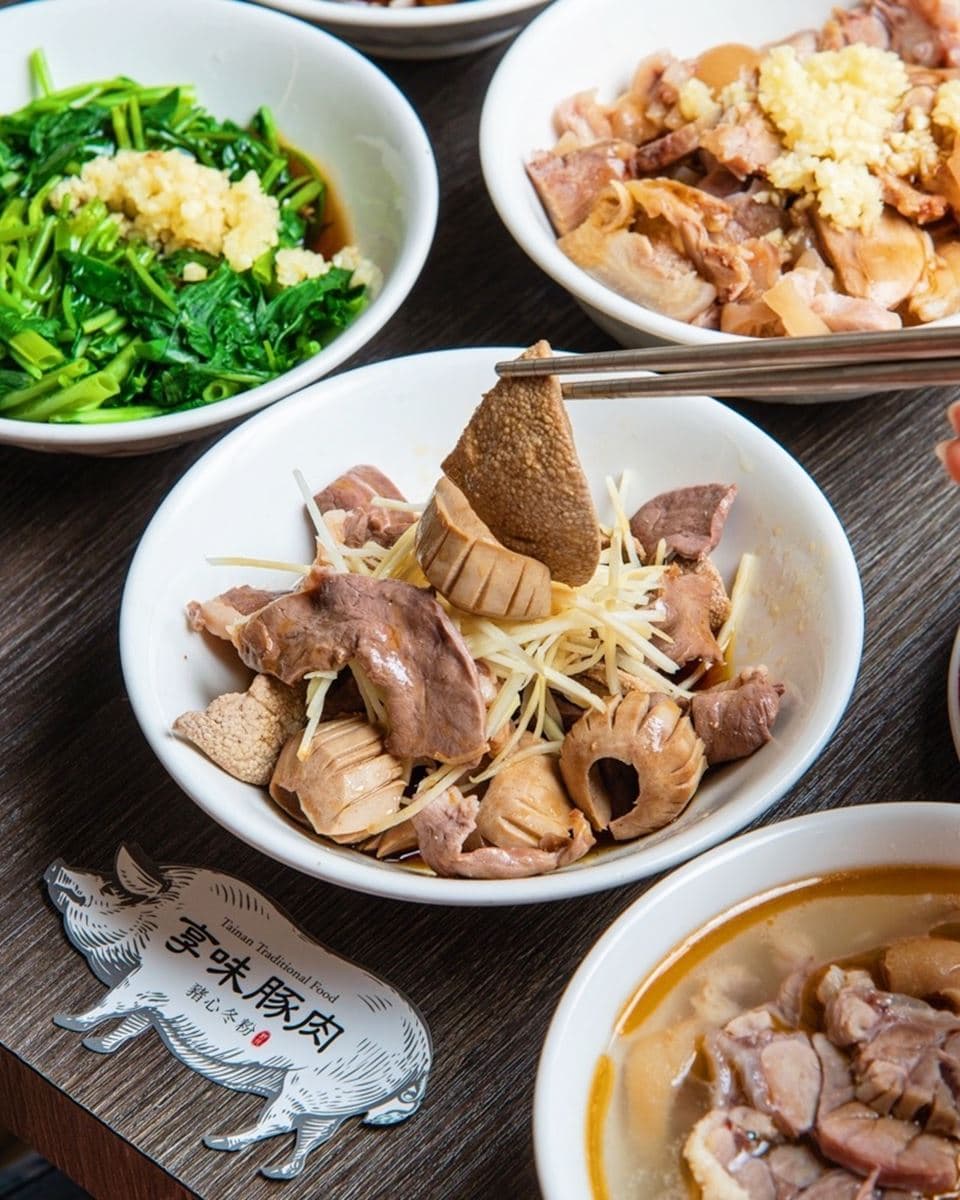 豬腳麵線免費送!獨門「藥膳鰻魚」只在台南吃得到,進補兼養顏美容媽媽最愛 豬腳麵線免費送!獨門「藥膳鰻魚」只在台南吃得到,進補兼養顏美容媽媽最愛