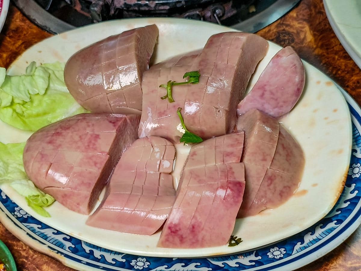無限加湯喝到飽!三重人最愛45年「獲獎羊肉爐」,爽嗑羊大骨、高海拔山竹筍 無限加湯喝到飽!三重人最愛45年「獲獎羊肉爐」,爽嗑羊大骨、高海拔山竹筍