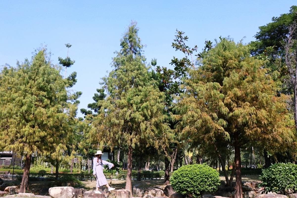 過年必衝!部落客激推6網美祕境:歐風空中城堡、台版大峽谷、金黃柿子海 過年必衝!部落客激推6網美祕境:歐風空中城堡、台版大峽谷、金黃柿子海