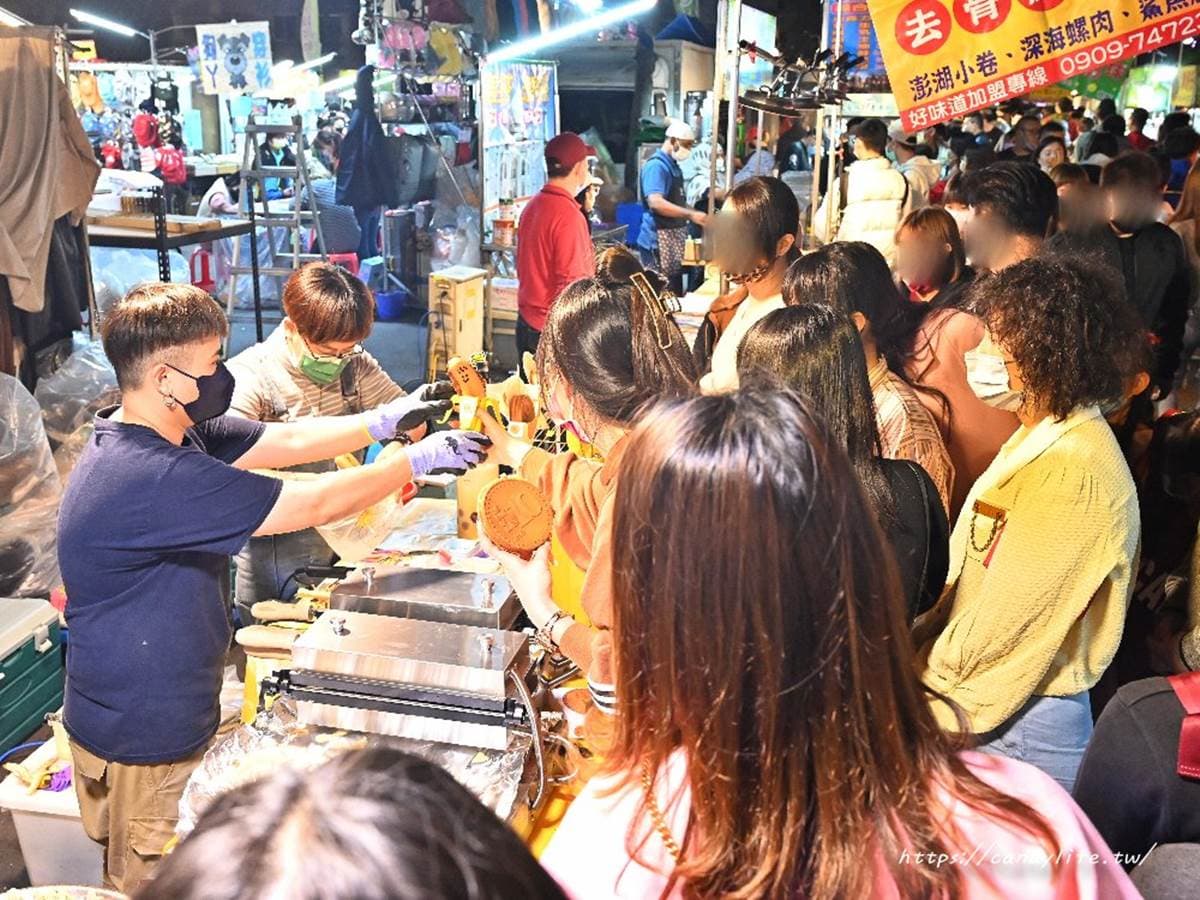 台中最大最好逛!旱溪夜市8攤人氣必吃:超萌雞蛋糕、爆餡夾饃、元老級豆干 台中最大最好逛!旱溪夜市8攤人氣必吃:超萌雞蛋糕、爆餡夾饃、元老級豆干