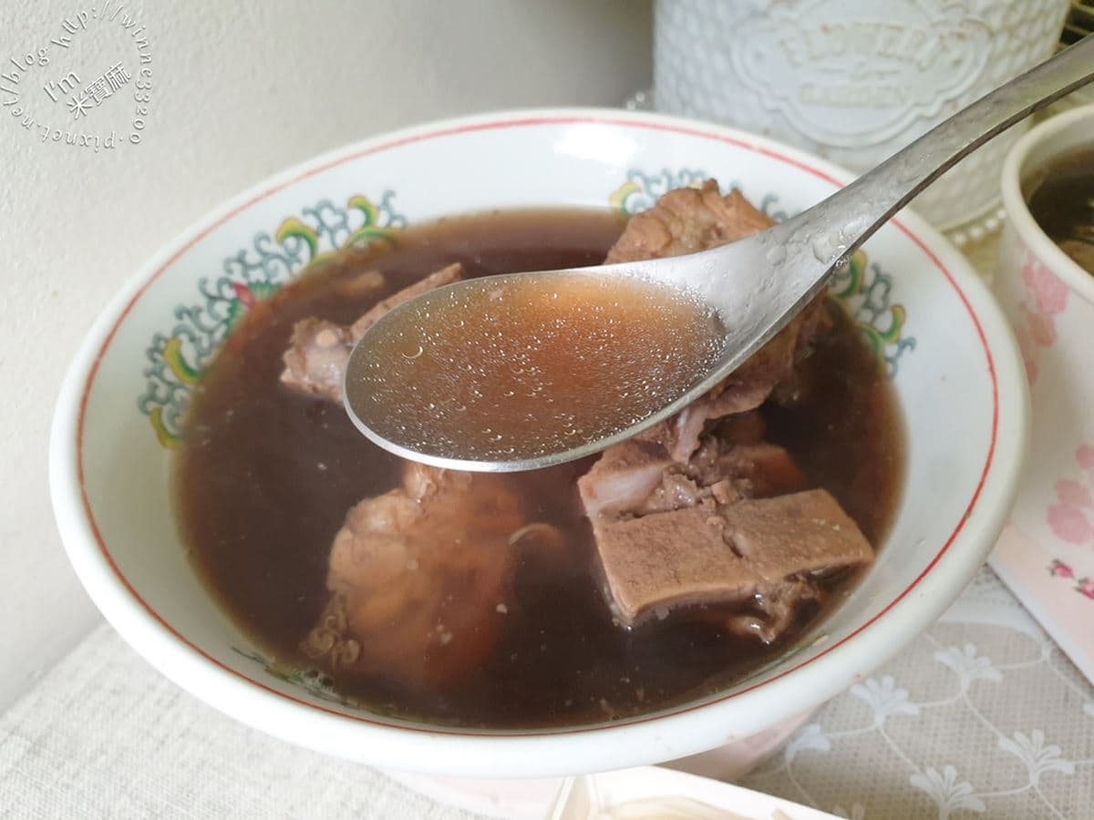 內行帶路吃新北!在地人最愛6小吃:60元鴨肉飯、排隊藥燉排骨、粉漿蛋餅 內行帶路吃新北!在地人最愛6小吃:60元鴨肉飯、排隊藥燉排骨、粉漿蛋餅