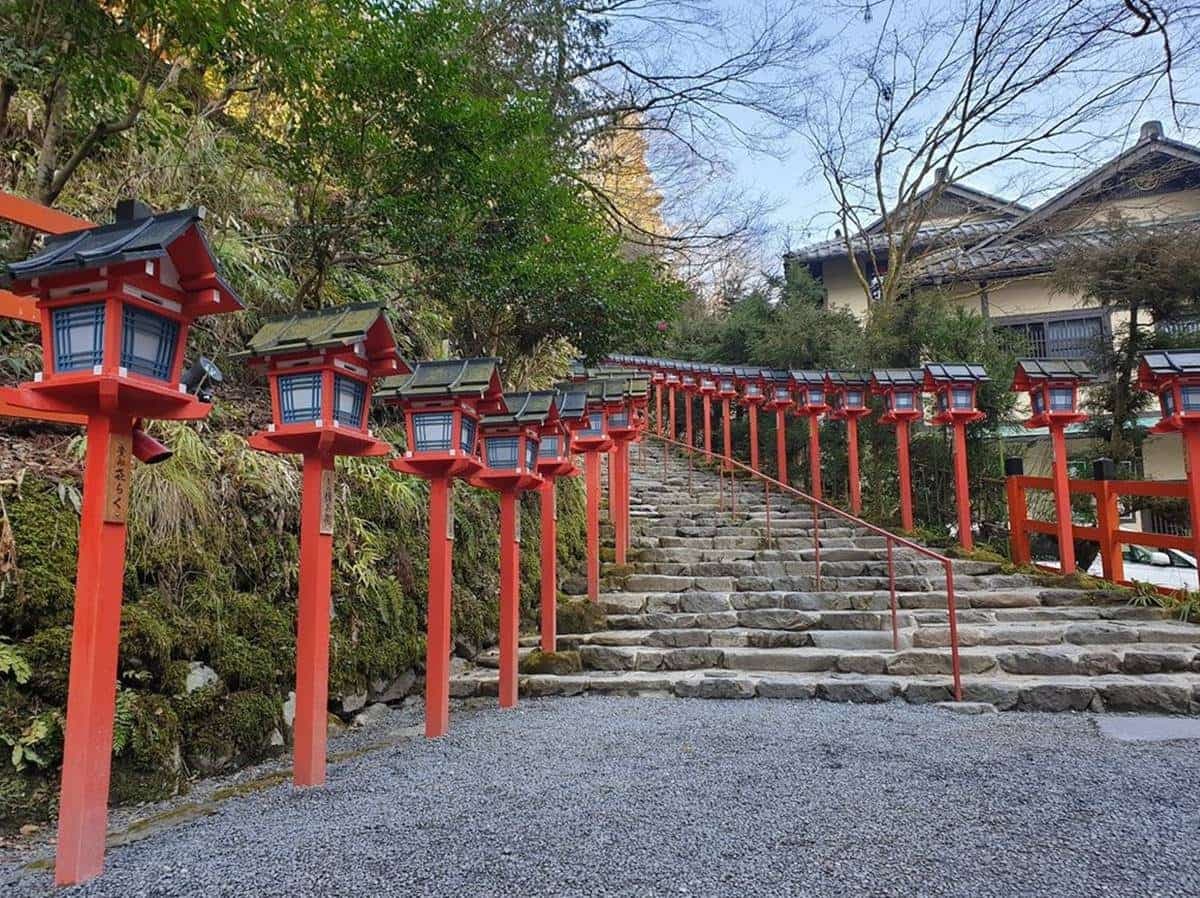 拜訪「繪馬」發源地!日本貴船神社專求戀愛良緣,再體驗超神祕「水占卜」 拜訪「繪馬」發源地!日本貴船神社專求戀愛良緣,再體驗超神祕「水占卜」