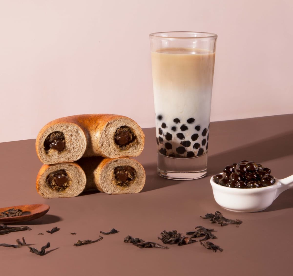 甜點、手搖控必buy!好丘珍奶貝果、阿華田香濃可可生吐司,期間限定開吃 甜點、手搖控必buy!好丘珍奶貝果、阿華田香濃可可生吐司,期間限定開吃