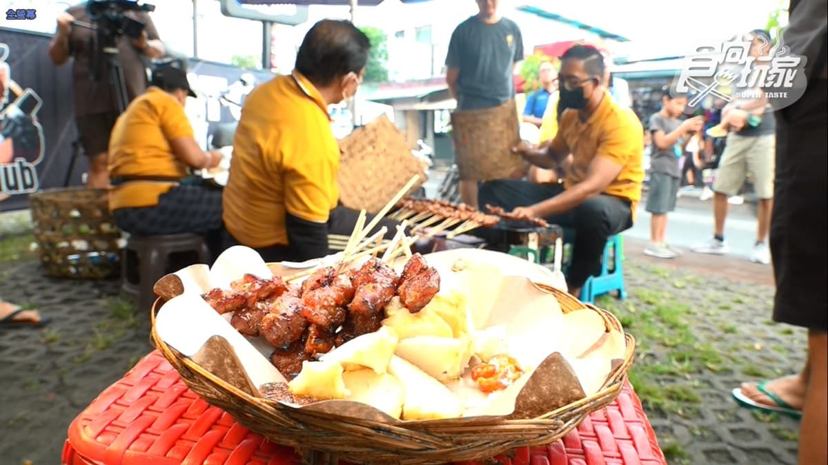 Sate Babi Street Food Warenda