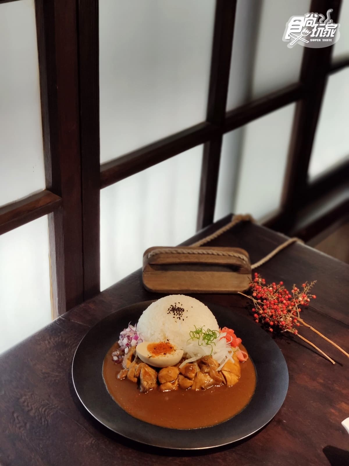 【新開店】老屋改造+1!嘉義「西裝社變身甜點店」,必點草莓、麵茶糰子 【新開店】老屋改造+1!嘉義「西裝社變身甜點店」,必點草莓、麵茶糰子