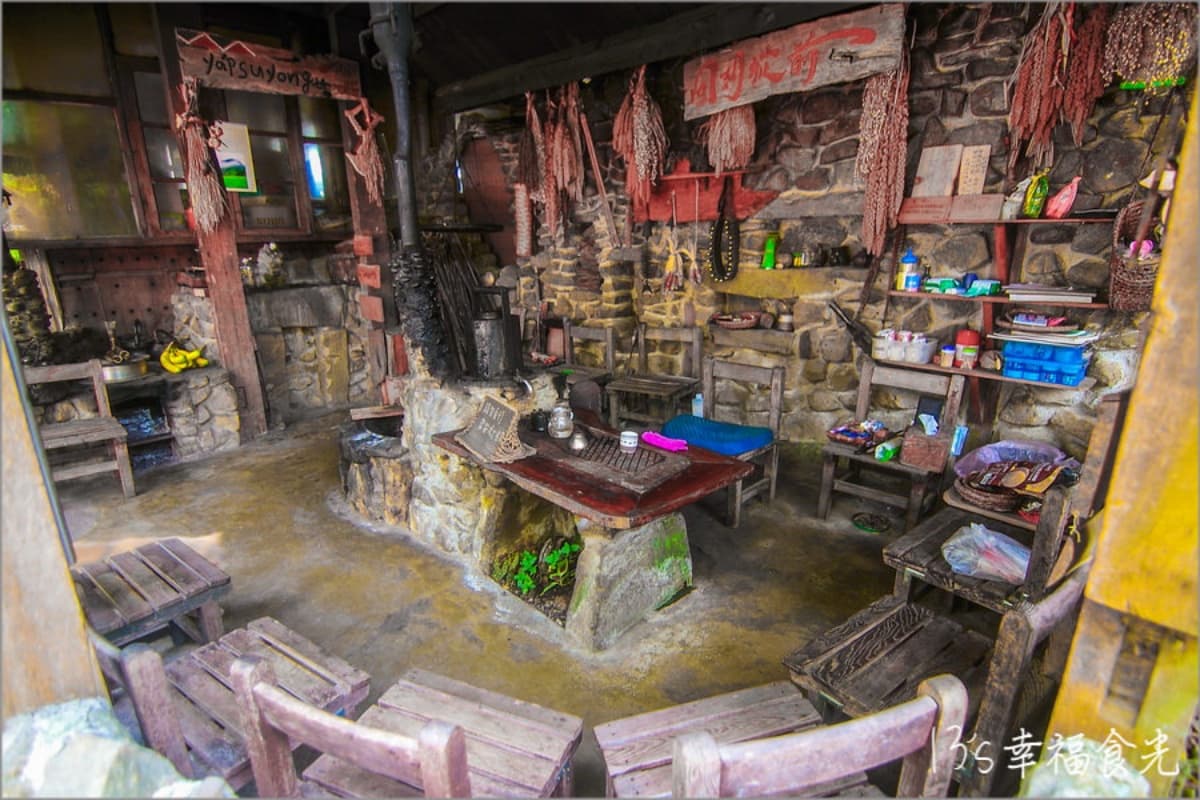 假日衝阿里山放空!好評必訪5景觀餐廳:無敵山景配原民餐、隱藏版石屋祕境 假日衝阿里山放空!好評必訪5景觀餐廳:無敵山景配原民餐、隱藏版石屋祕境