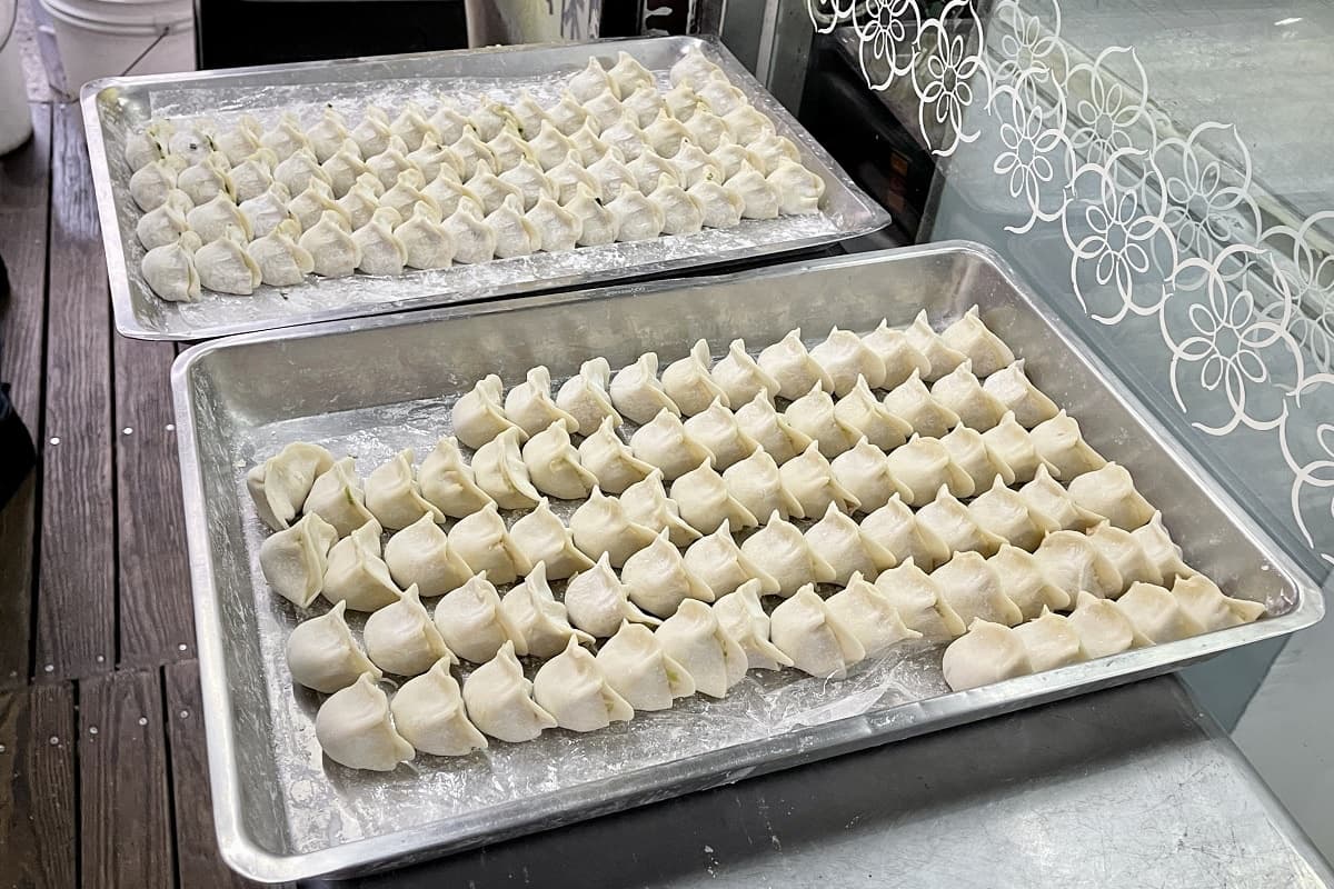 搭捷運吃美食!圓山→雙連站6好評必吃:台北最強溫體牛肉鍋、排隊麵線霸主 搭捷運吃美食!圓山→雙連站6好評必吃:台北最強溫體牛肉鍋、排隊麵線霸主