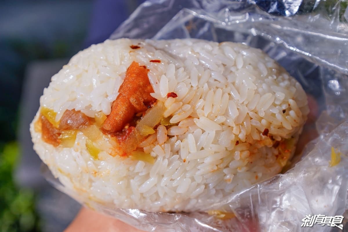 市場內ㄟ古早味!台中第五市場6銅板美食:內行1次買10碗、66年爆餡麻糬 市場內ㄟ古早味!台中第五市場6銅板美食:內行1次買10碗、66年爆餡麻糬