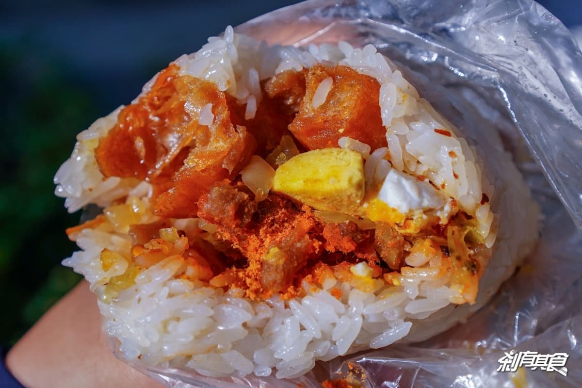 市場內ㄟ古早味!台中第五市場6銅板美食:內行1次買10碗、66年爆餡麻糬 市場內ㄟ古早味!台中第五市場6銅板美食:內行1次買10碗、66年爆餡麻糬