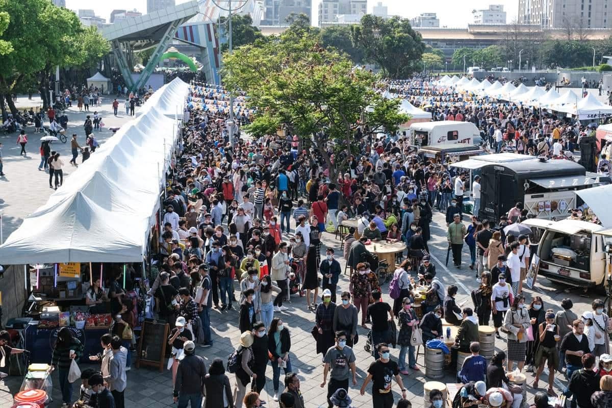 「最狂海鮮市集」2天快閃花博!13台餐車+50家美食嗑到爽、挑戰開生蠔大賽 「最狂海鮮市集」2天快閃花博!13台餐車+50家美食嗑到爽、挑戰開生蠔大賽