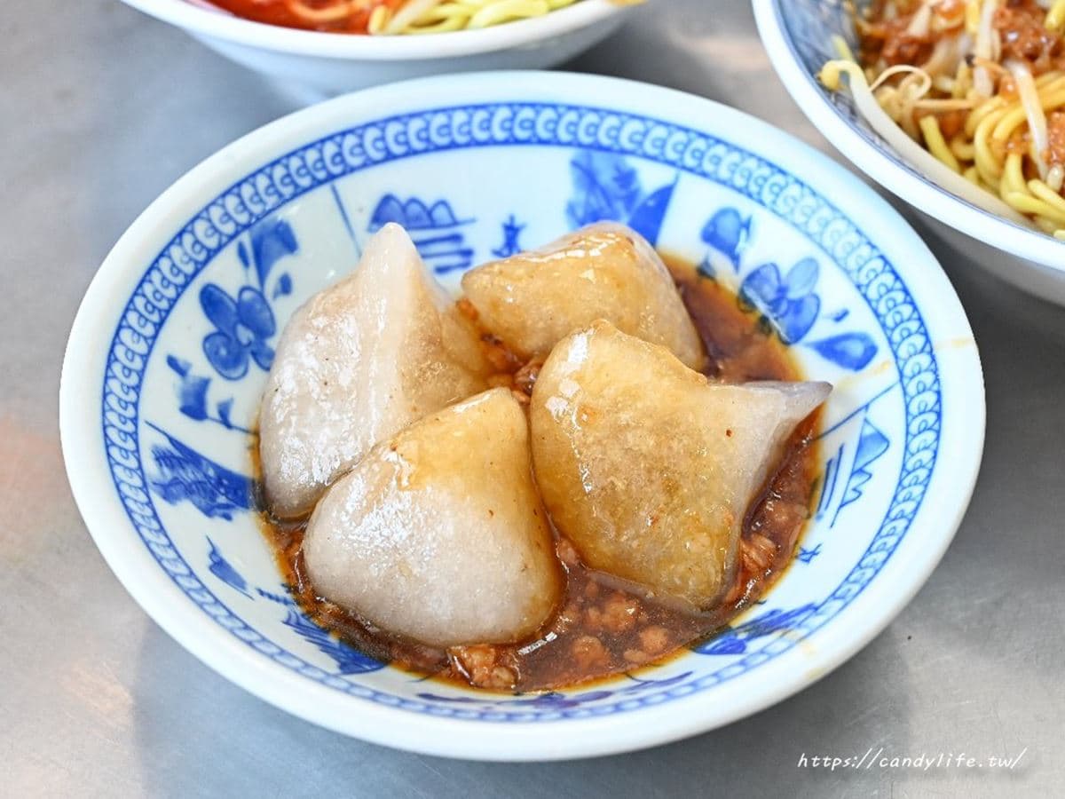 台中人不能沒吃過!「50年老麵店」連續3年入選必比登,料多又大碗CP值超高 台中人不能沒吃過!「50年老麵店」連續3年入選必比登,料多又大碗CP值超高