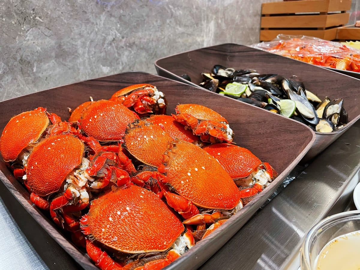 身分證有「3、8」吃到飽打折!2飯店出示證件優惠:3月限定5折吃Buffet 身分證有「3、8」吃到飽打折!2飯店出示證件優惠:3月限定5折吃Buffet