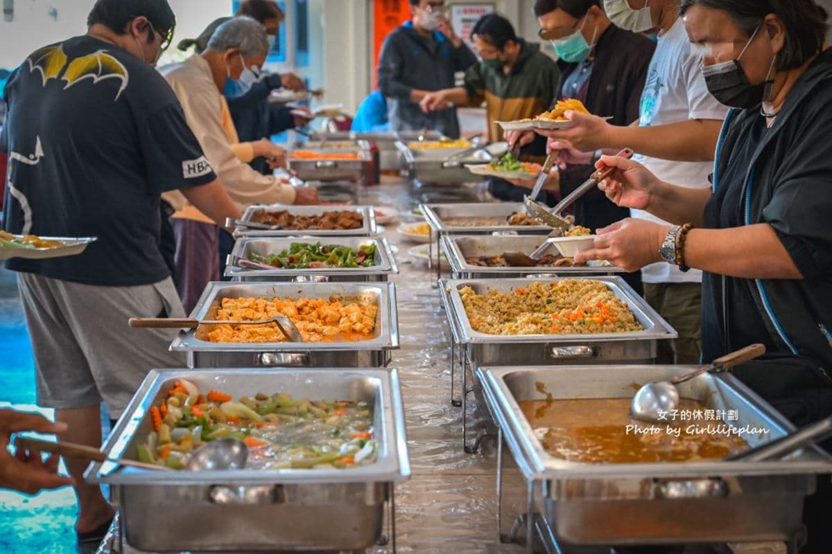 99元無限爽吃!全台最佛「自助吧吃到飽」超過20道菜任選,肉燥飯續碗吃到撐 99元無限爽吃!全台最佛「自助吧吃到飽」超過20道菜任選,肉燥飯續碗吃到撐