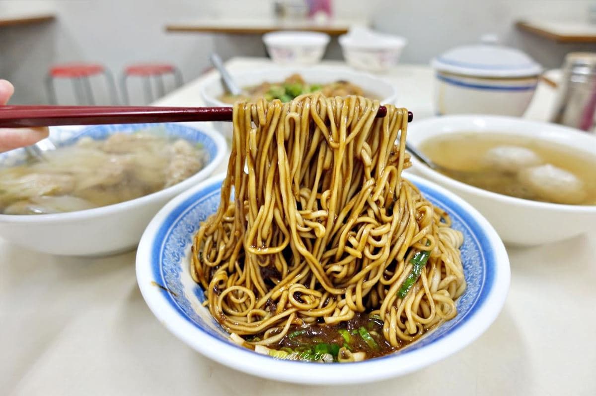 來宜蘭不能不吃!在地激推7最強麵店:50年古早味、35元開吃、3000好評老店 來宜蘭不能不吃!在地激推7最強麵店:50年古早味、35元開吃、3000好評老店