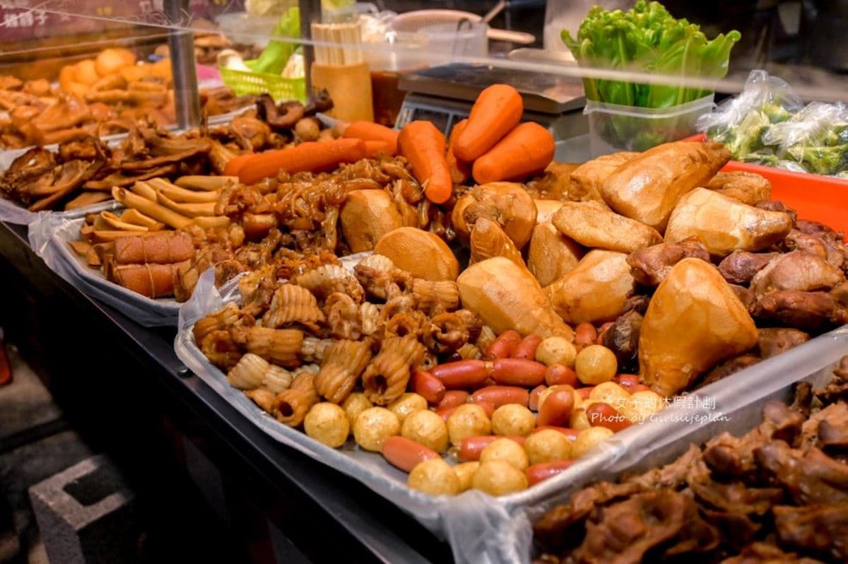 不只三和夜市!台北橋周邊7人氣美食:25元滷肉飯、爆量芋泥冰、巨無霸雞排 不只三和夜市!台北橋周邊7人氣美食:25元滷肉飯、爆量芋泥冰、巨無霸雞排