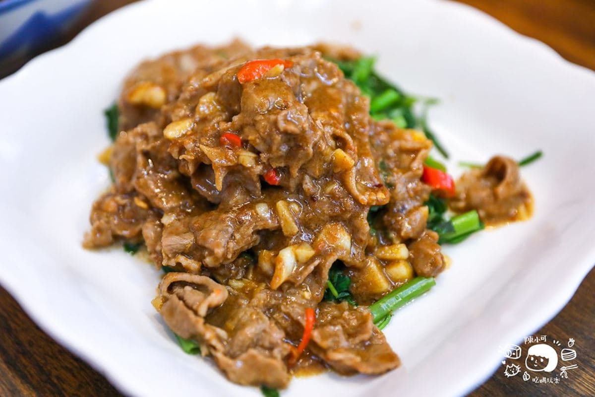 最強炒羊肉大PK!雙北6好評羊肉:巨無霸羊肉炒麵、免費加料、夜市排隊名店 最強炒羊肉大PK!雙北6好評羊肉:巨無霸羊肉炒麵、免費加料、夜市排隊名店