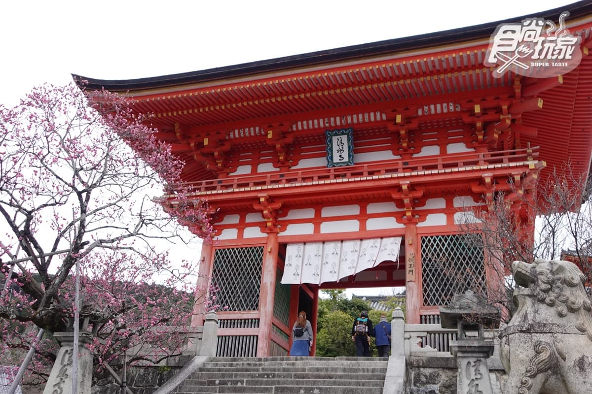 「雲朵抹茶慕斯SET」愛了!京都半日玩翻少女最愛神社、SOU・SOU串和菓子 「雲朵抹茶慕斯SET」愛了!京都半日玩翻少女最愛神社、SOU・SOU串和菓子