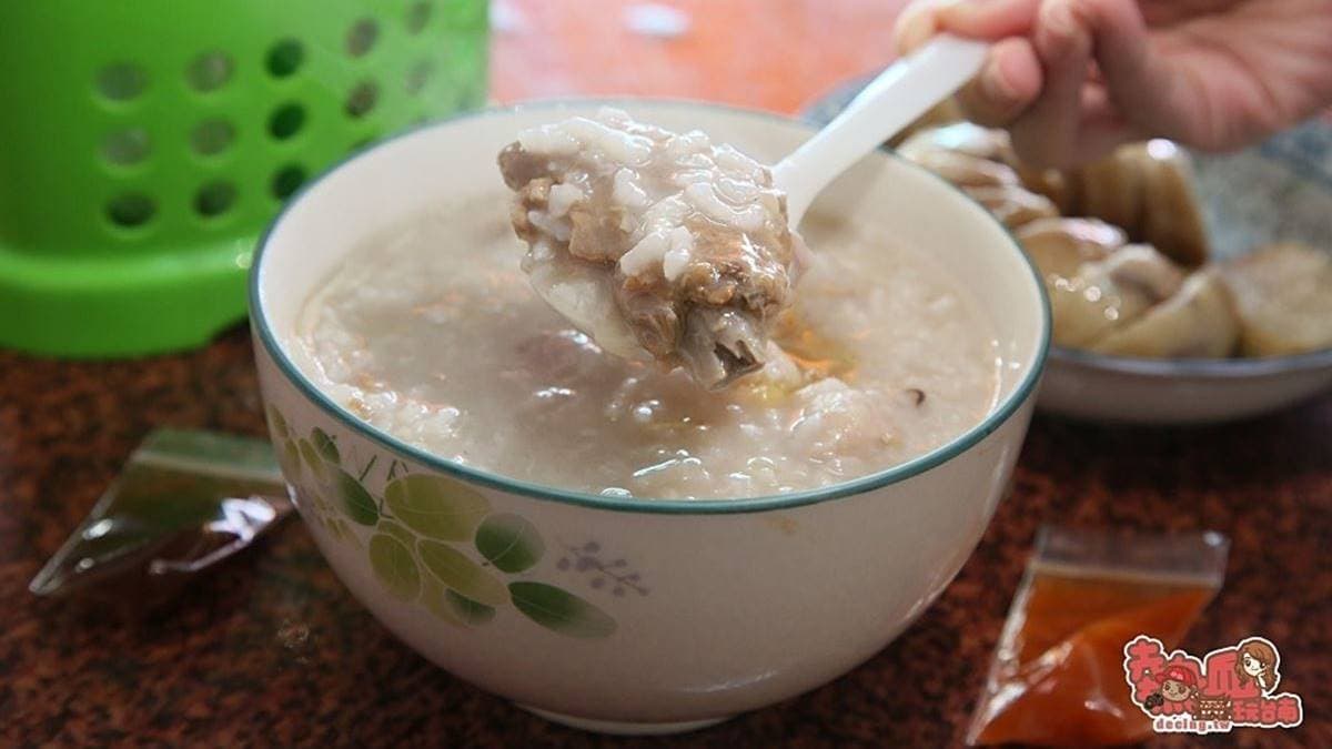 味津鄉關廟魯麵