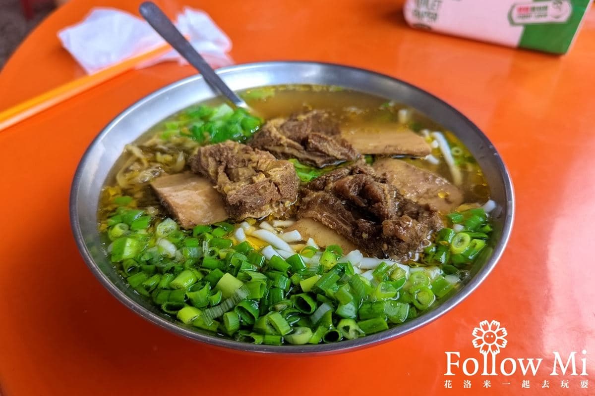 CP值完勝北部!4.5星「大碗公牛肉麵」爽啃大塊牛排骨,熱賣20年在地人都大推 CP值完勝北部!4.5星「大碗公牛肉麵」爽啃大塊牛排骨,熱賣20年在地人都大推