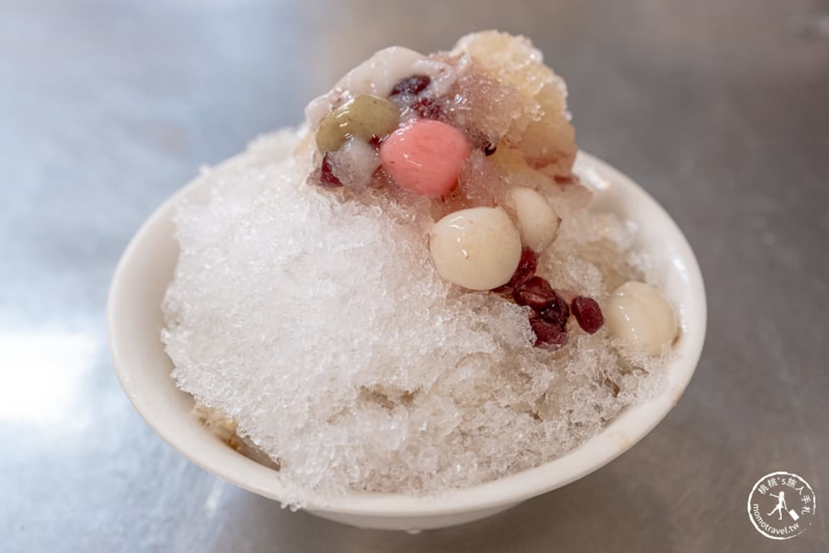 傳承四代古早味!70年「彩色圓仔冰」在地人最愛,白胖胖沾粉燒麻糬每桌必點 傳承四代古早味!70年「彩色圓仔冰」在地人最愛,白胖胖沾粉燒麻糬每桌必點