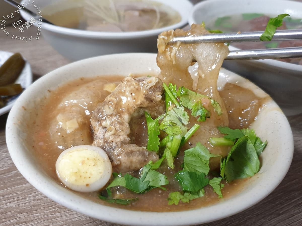 板橋小吃TOP10大公開!25元珍奶、糖葫蘆,50元吃遍板橋,高CP值銅板美食 板橋小吃美食:石頭肉圓