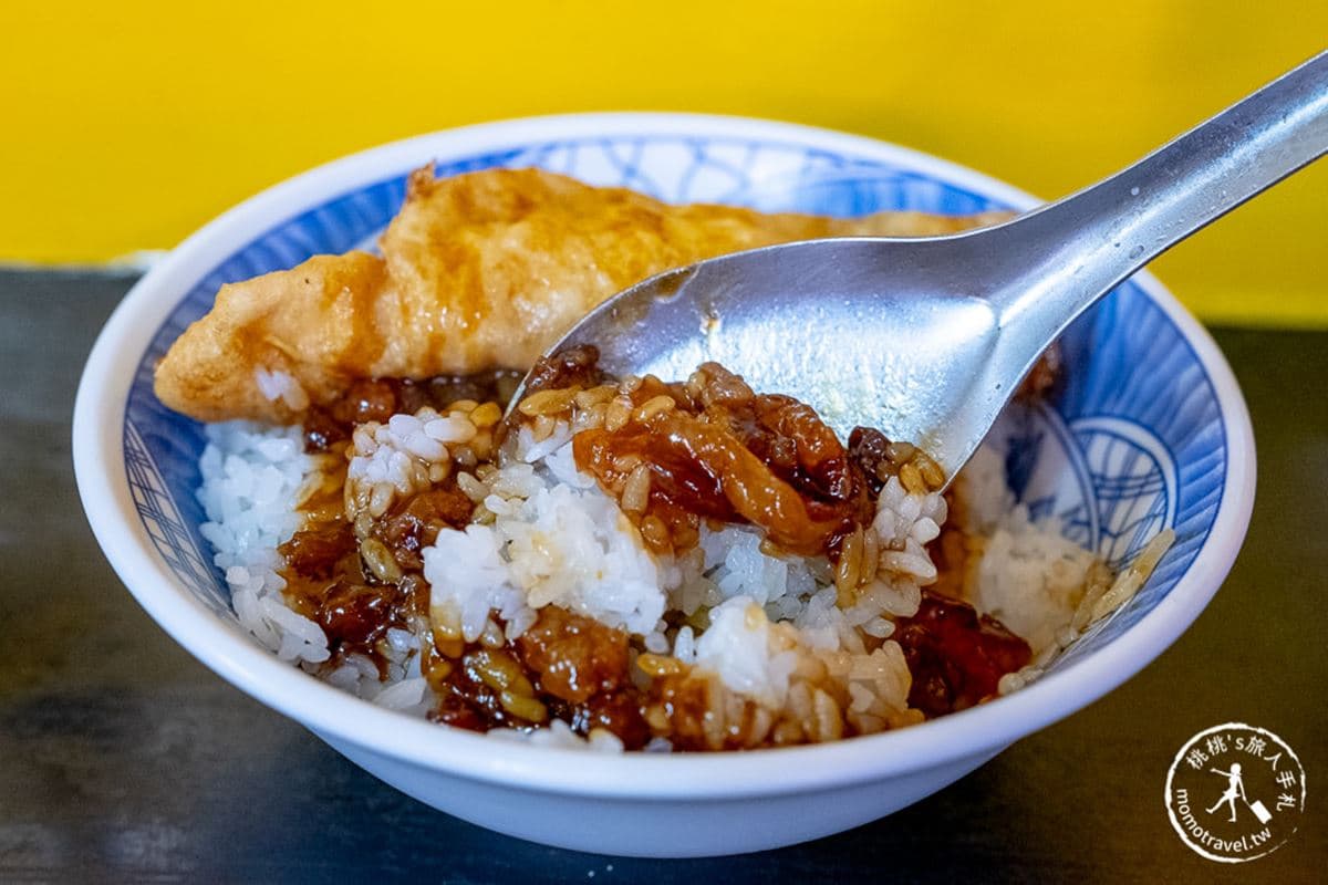 食尚鐵粉認證!宜蘭必吃6超強小吃:半熟蛋滷肉飯、排隊小籠包、炸蛋蔥油餅 食尚鐵粉認證!宜蘭必吃6超強小吃:半熟蛋滷肉飯、排隊小籠包、炸蛋蔥油餅