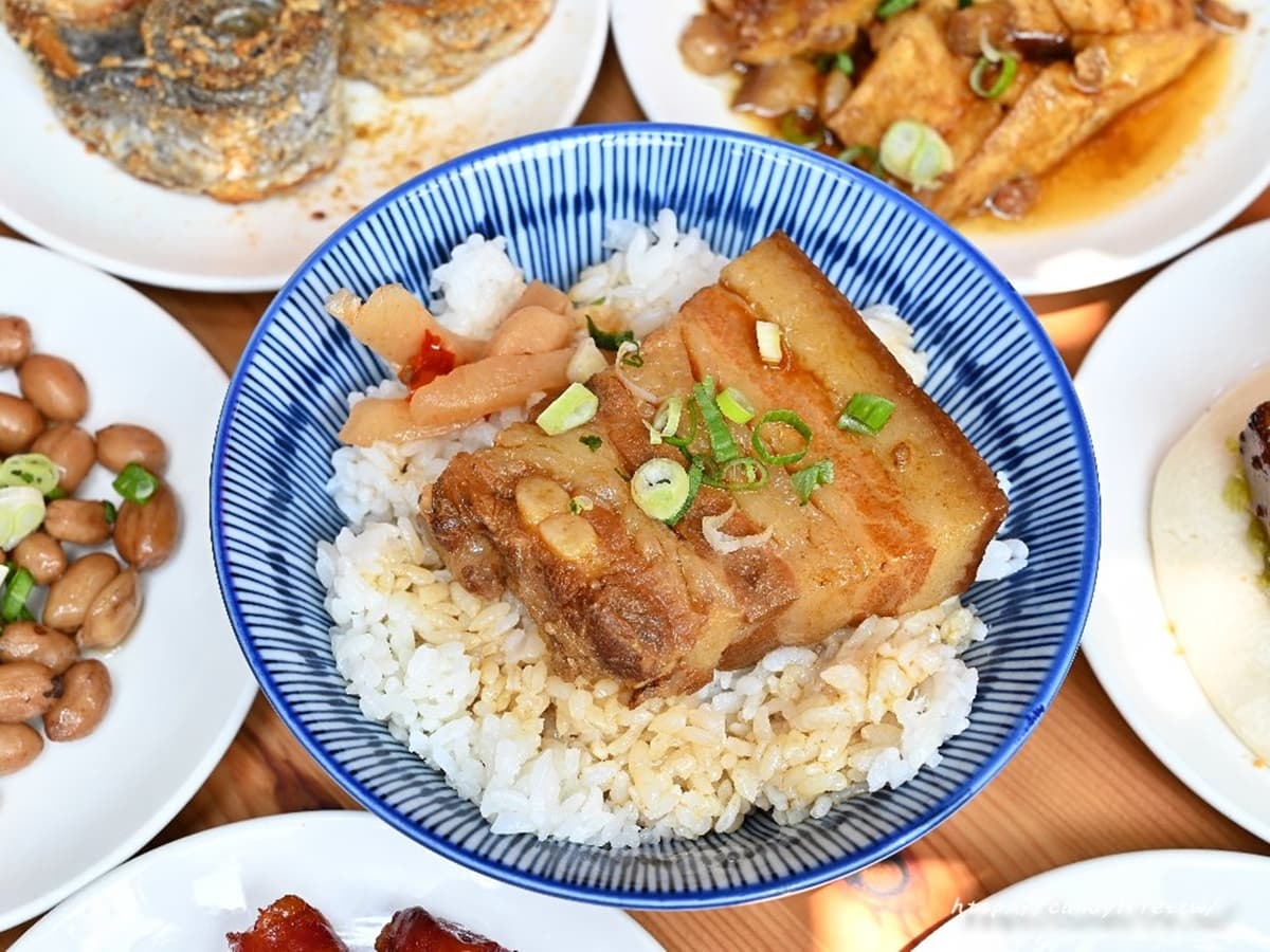 24小時都能吃!台中超強「老中醫爌肉」飄香70年,祖傳十八味藥方滷製太銷魂 24小時都能吃!台中超強「老中醫爌肉」飄香70年,祖傳十八味藥方滷製太銷魂