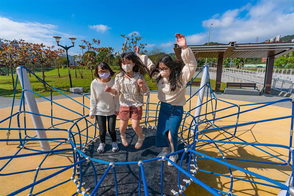 新北人都想私藏!汐止6大免費景點:深山中「夢幻湖泊」、爬步道賞百萬美景 新北人都想私藏!汐止6大免費景點:深山中「夢幻湖泊」、爬步道賞百萬美景