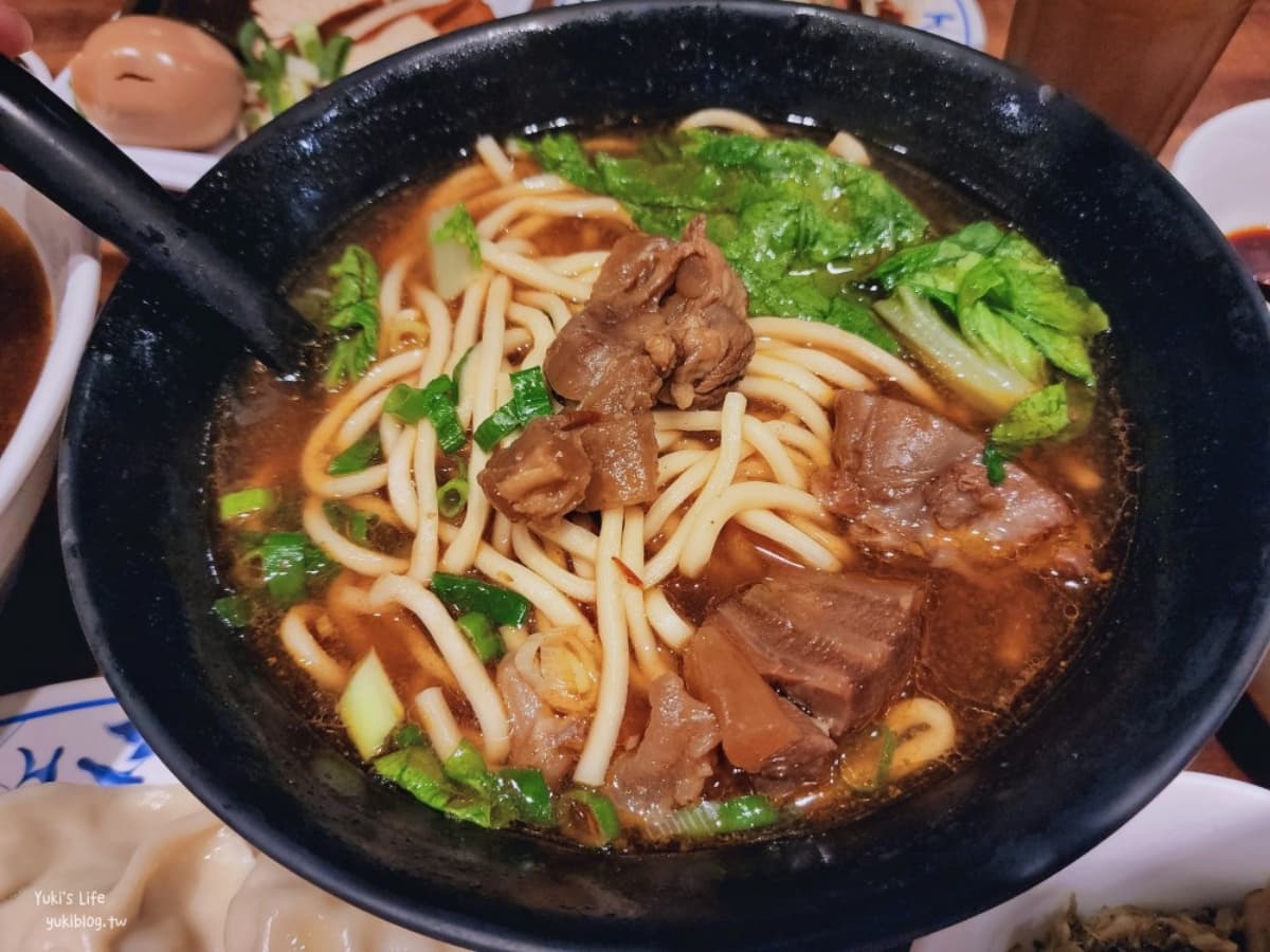 加湯加麵都免費!桃園「超狂牛肉麵」150元吃到撐,還附豆花、豆漿、飲料暢飲 加湯加麵都免費!桃園「超狂牛肉麵」150元吃到撐,還附豆花、豆漿、飲料暢飲