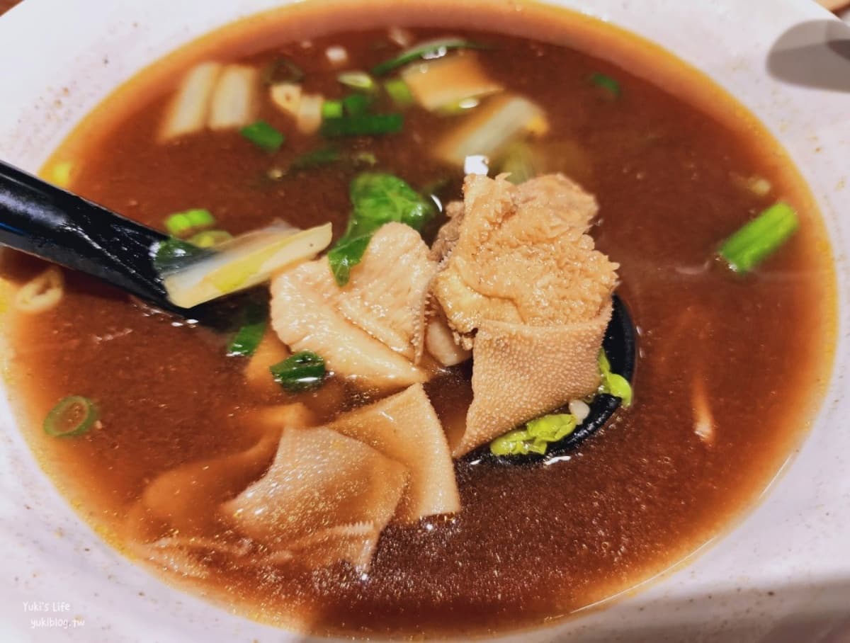 加湯加麵都免費!桃園「超狂牛肉麵」150元吃到撐,還附豆花、豆漿、飲料暢飲 加湯加麵都免費!桃園「超狂牛肉麵」150元吃到撐,還附豆花、豆漿、飲料暢飲
