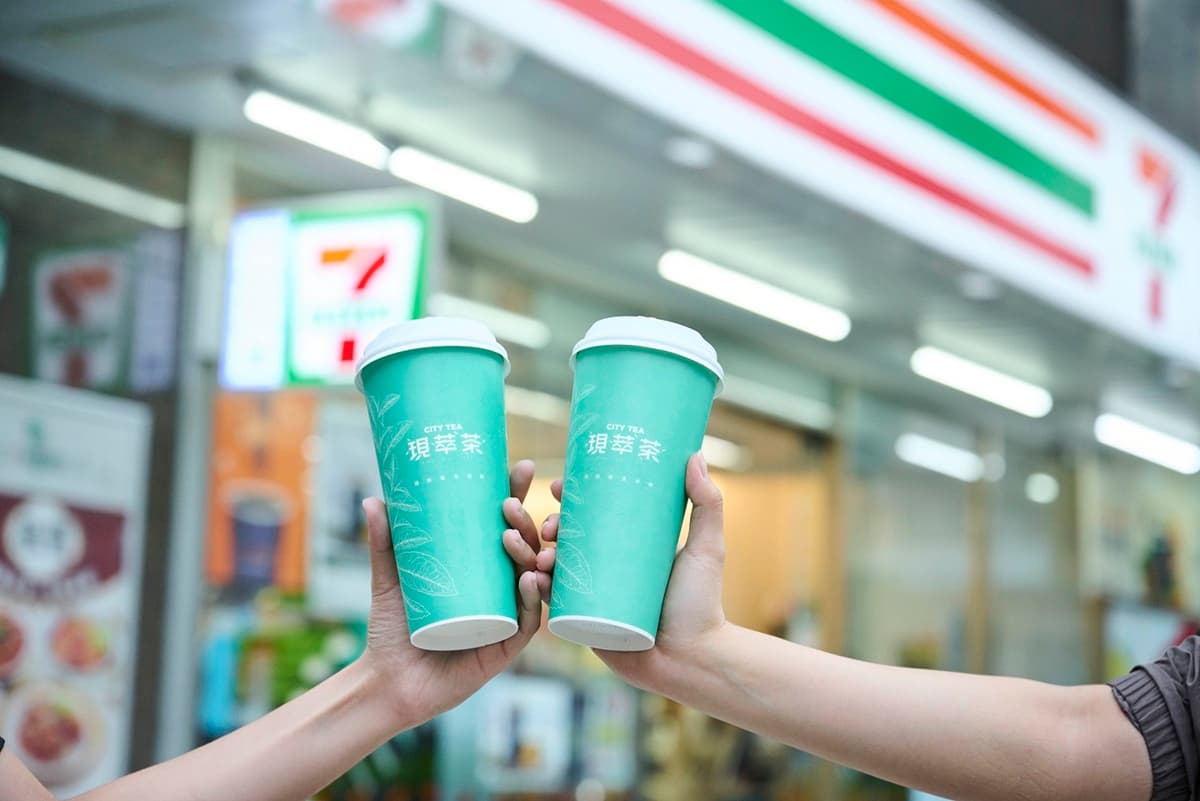 7-11「美少女戰士集點」美瘋了!水手服保溫瓶、肩背包20款周邊,新飲品買一送一 7-11「美少女戰士集點」美瘋了!水手服保溫瓶、肩背包20款周邊,新飲品買一送一
