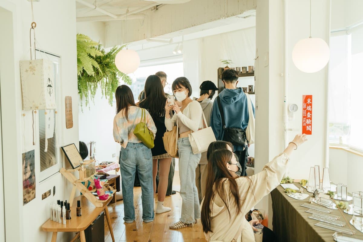 旅館房間內逛市集?「台中夏日市集」只有2天,54家美食+文創品牌限時開逛(中獎公布) 旅館房間內逛市集?「台中夏日市集」只有2天,54家美食+文創品牌限時開逛(中獎公布)
