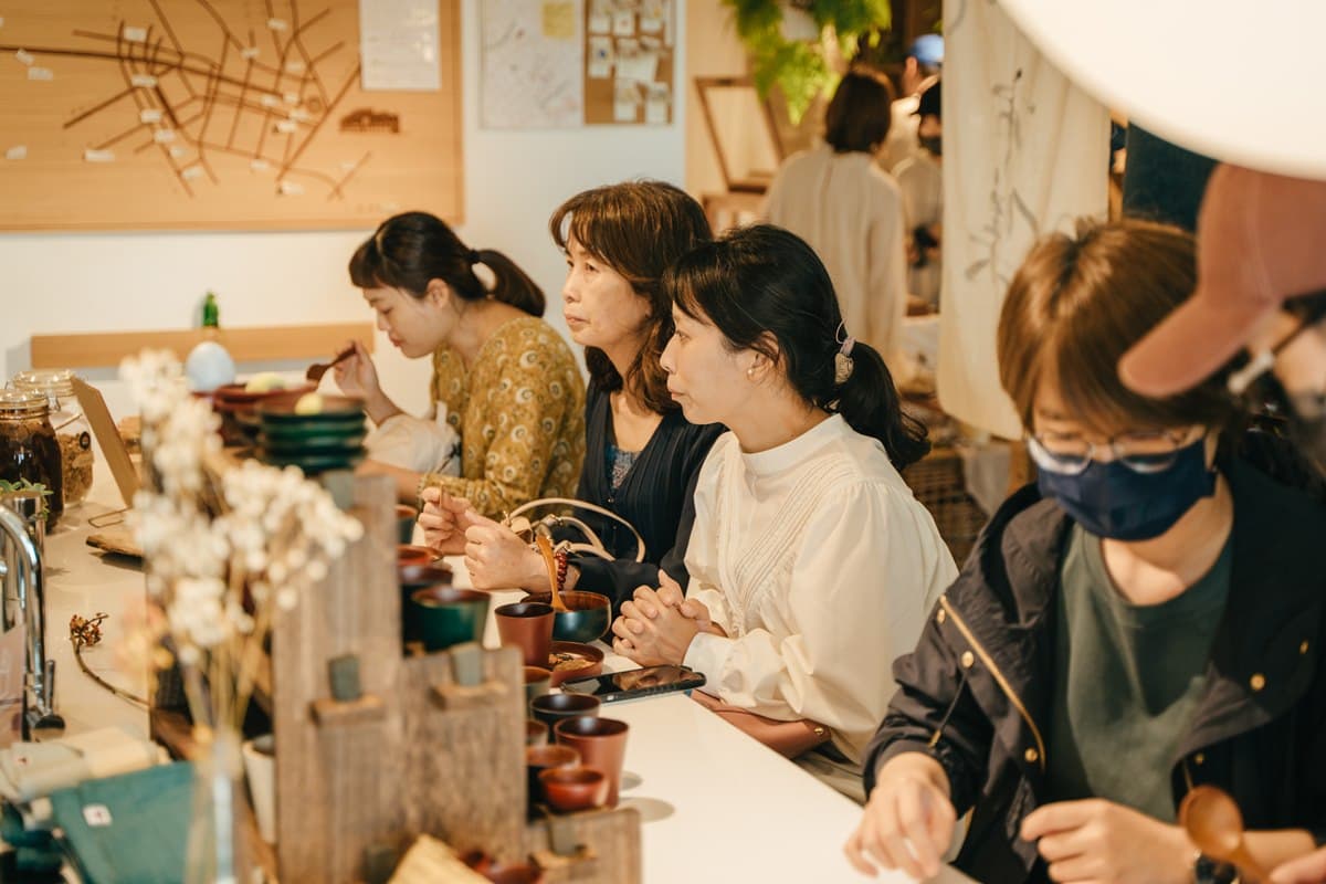 旅館房間內逛市集?「台中夏日市集」只有2天,54家美食+文創品牌限時開逛(中獎公布) 旅館房間內逛市集?「台中夏日市集」只有2天,54家美食+文創品牌限時開逛(中獎公布)