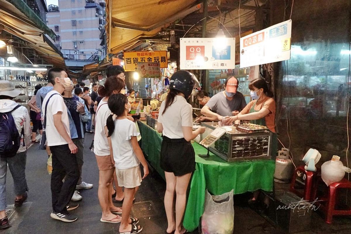 每顆僅5元!夜市排隊超夯「QQ涼圓」消暑必吃,5種口味任搭熱賣30年 每顆僅5元!夜市排隊超夯「QQ涼圓」消暑必吃,5種口味任搭熱賣30年
