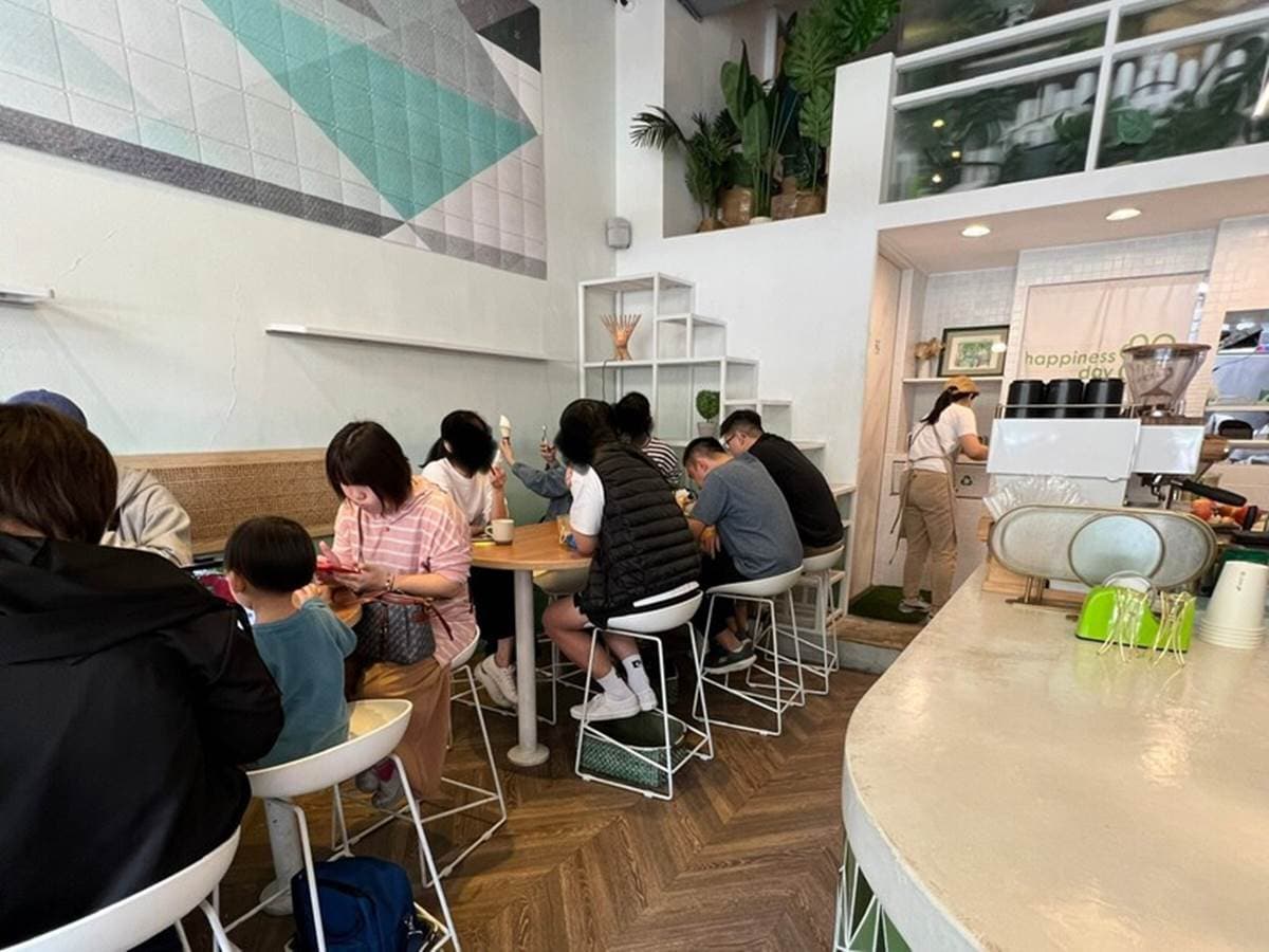 一口咬不下!台北「爆餡三明治」天天排爆,塞滿芋泥+肉鬆+愛心鹹蛋黃超誘人 一口咬不下!台北「爆餡三明治」天天排爆,塞滿芋泥+肉鬆+愛心鹹蛋黃超誘人