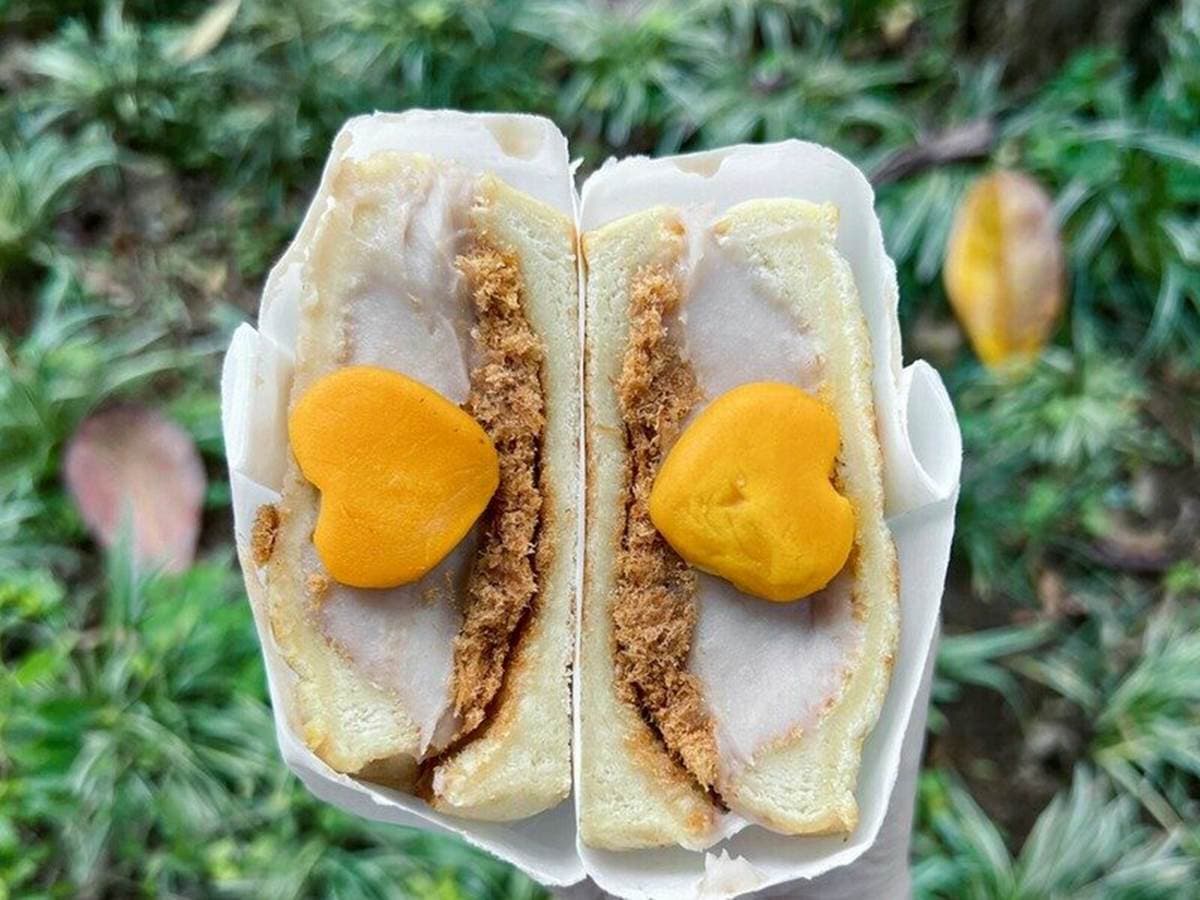 一口咬不下!台北「爆餡三明治」天天排爆,塞滿芋泥+肉鬆+愛心鹹蛋黃超誘人 一口咬不下!台北「爆餡三明治」天天排爆,塞滿芋泥+肉鬆+愛心鹹蛋黃超誘人