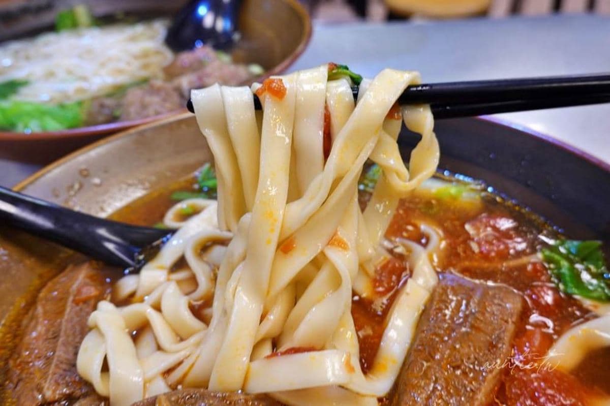 老饕激推無雷!北投5必吃麵店:牛肉麵三巨頭、半價小鼎泰豐、巨無霸碗公麵 老饕激推無雷!北投5必吃麵店:牛肉麵三巨頭、半價小鼎泰豐、巨無霸碗公麵