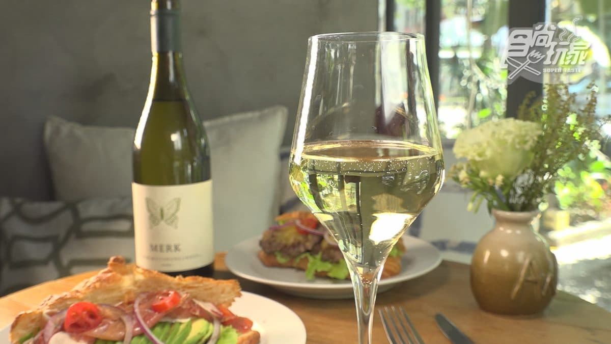 AW Cafe Wine Bistro img
