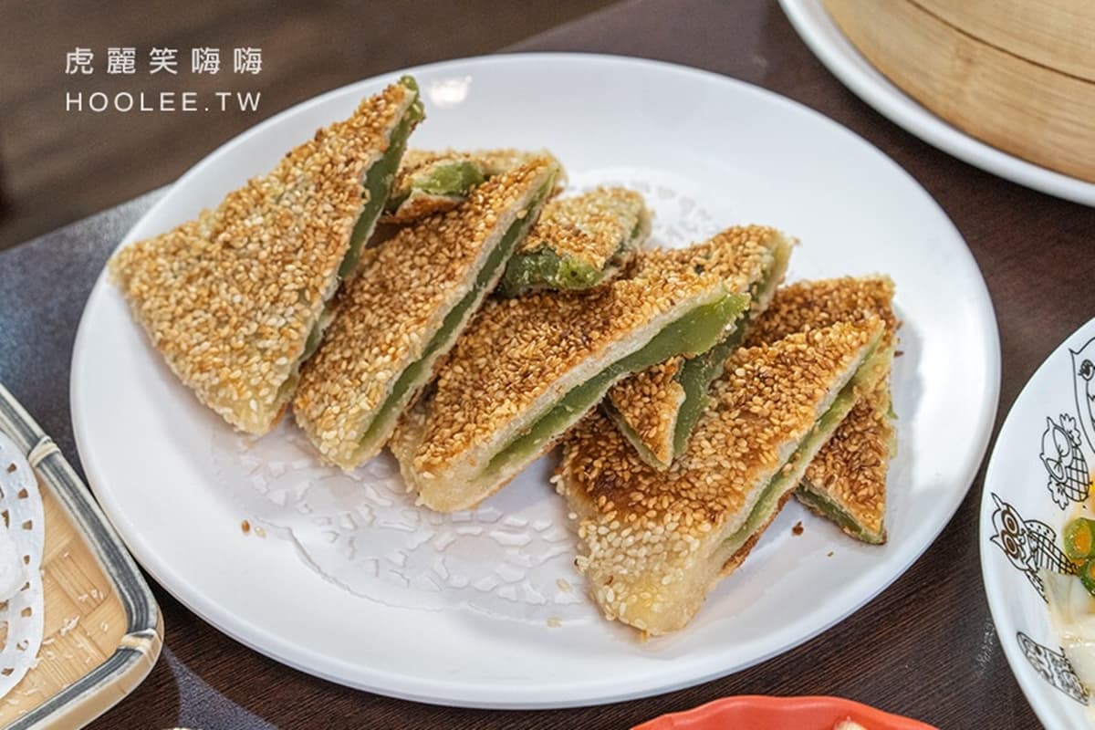 炸餡流沙包太犯規!高雄超夯「爆汁湯包」網推不輸鼎泰豐,絲瓜蒸餃也必點 炸餡流沙包太犯規!高雄超夯「爆汁湯包」網推不輸鼎泰豐,絲瓜蒸餃也必點