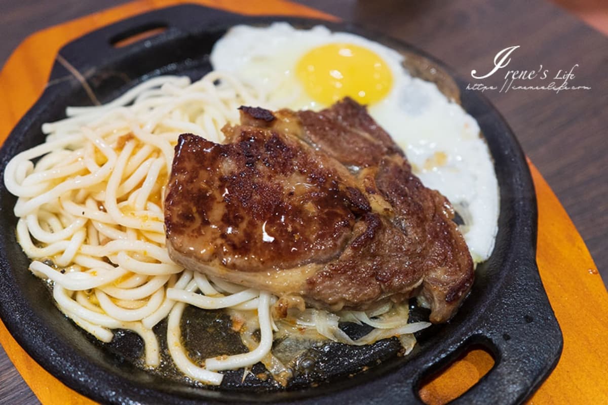 高CP值便宜開吃!雙北6家「台式牛排吃到飽」:最低189元、百道料理任夾 260元自助吧吃到飽!夜市旁平價牛排CP值超高,滷肉飯、炸物、冰淇淋無限吃