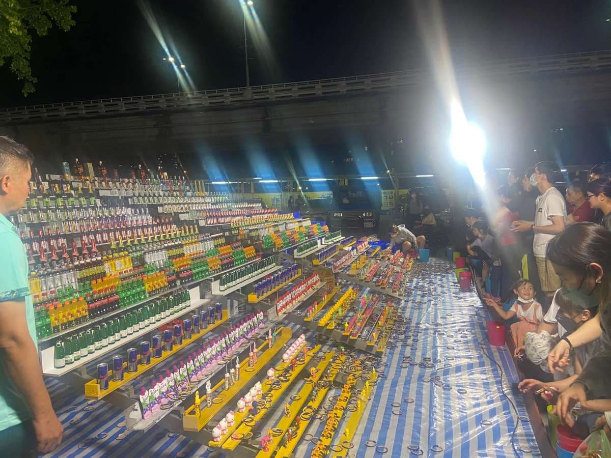 基隆最新「週五夜市」在這!超過60家攤位逛到飽,7月再衝「迷你版遊樂園」 基隆最新「週五夜市」在這!超過60家攤位逛到飽,7月再衝「迷你版遊樂園」